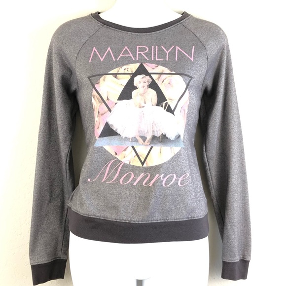 Tops - Marilyn Monroe Sweatshirt Small